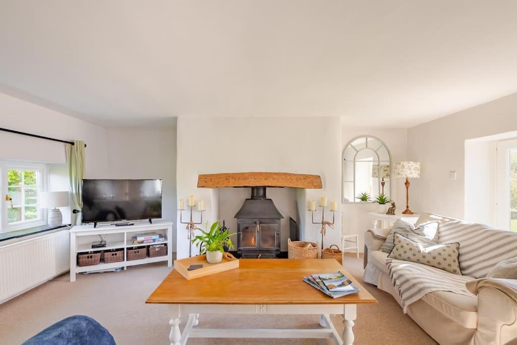 Rhos Y Bel Cottage Angelsey Llangadwaladr  Εξωτερικό φωτογραφία