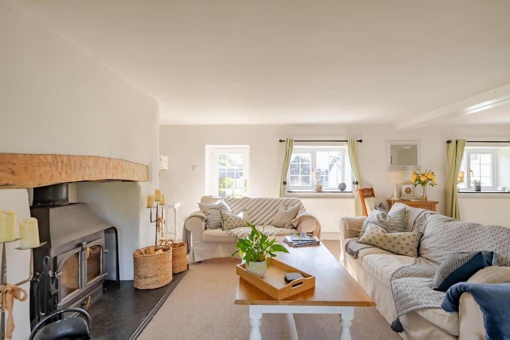 Rhos Y Bel Cottage Angelsey Llangadwaladr  Εξωτερικό φωτογραφία