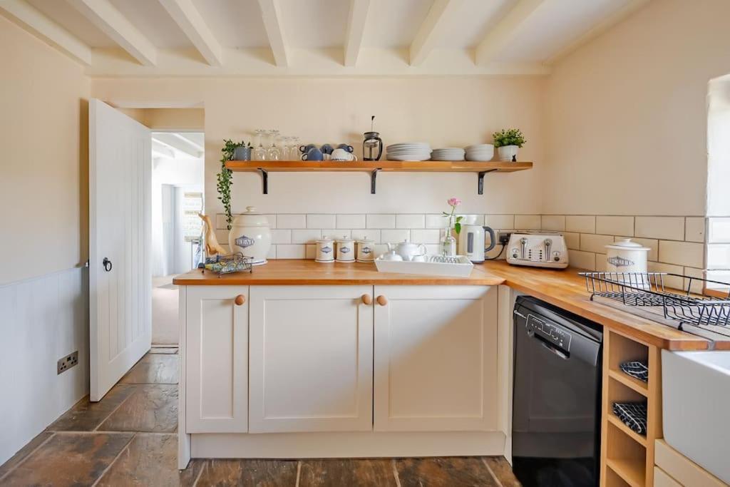 Rhos Y Bel Cottage Angelsey Llangadwaladr  Εξωτερικό φωτογραφία